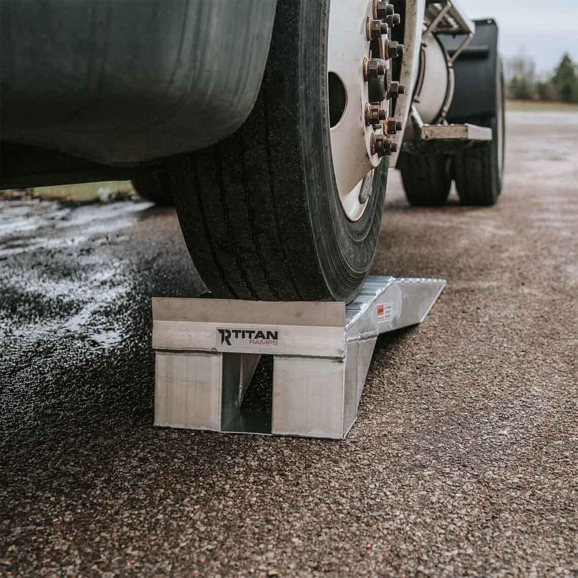 Heavy Duty Aluminum Semi Truck Riser Ramp 20,000 LB Capacity X80443