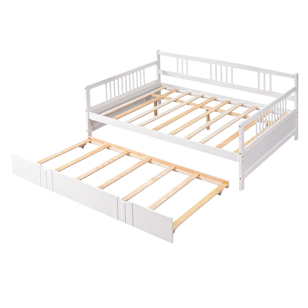 White Full Size Wood Daybed with Twin Trundle J28477