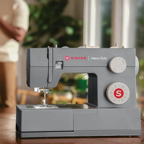 Black Heavy Duty Sewing Machine with Accessory Kit I411411