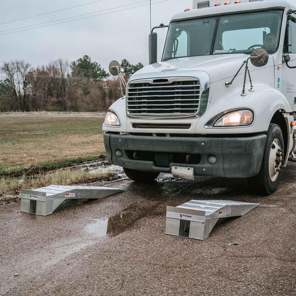 Heavy Duty Aluminum Semi Truck Riser Ramp 20,000 LB Capacity X80443
