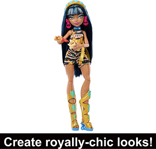 Cleo De Nile Doll & Clothes Accessories Set with Dress-Up Locker U85611