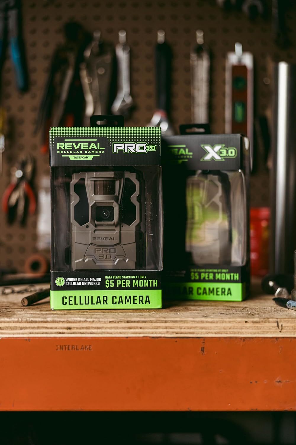 Cellular Trail Camera with Solar Panel and 32GB SD Card A887661