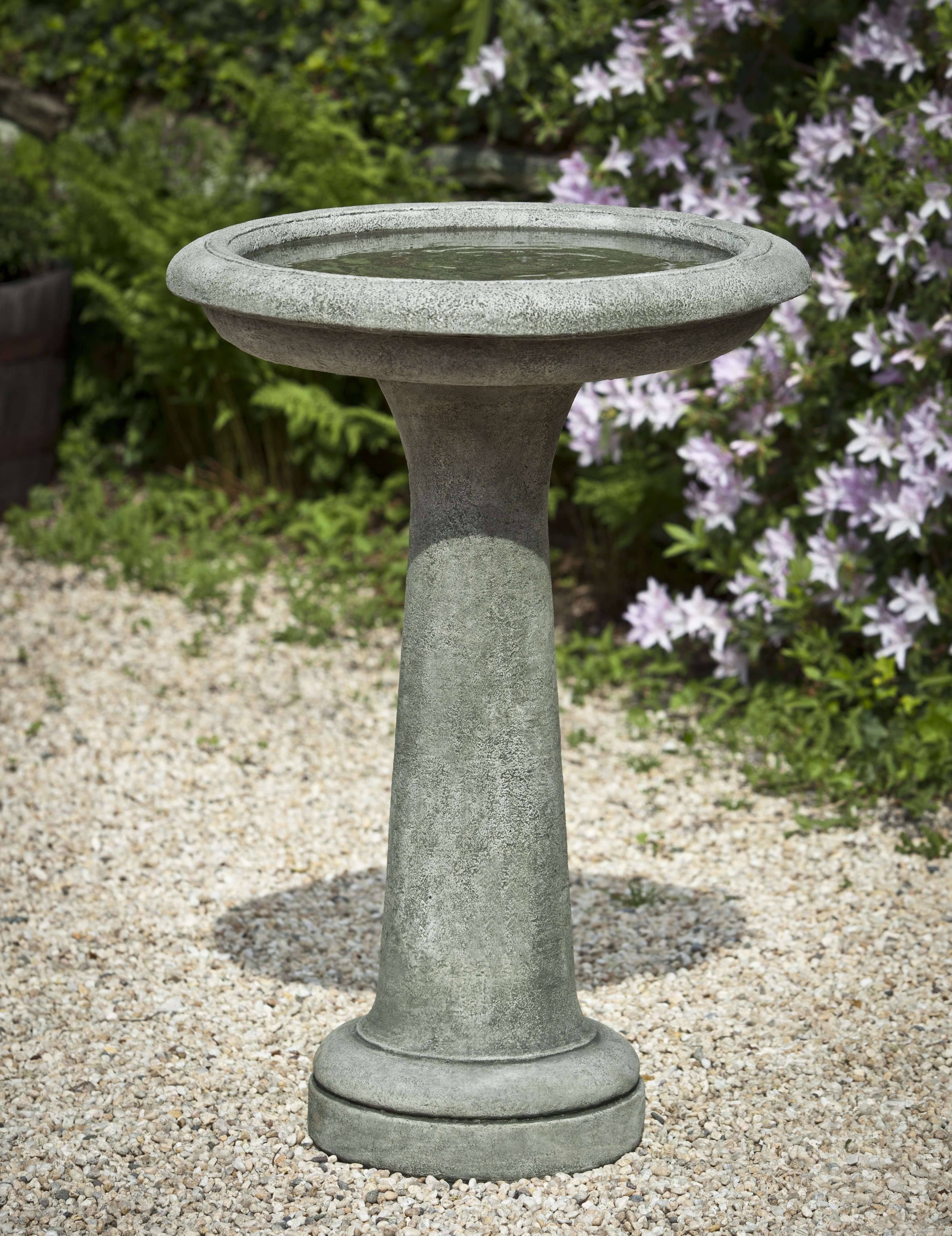 Essential Birdbath X833